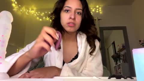 Snapshot of brownbunny212 chatting on 01/27/25, 04:52 brownbunny212 online show from 01/27/25, 04:52