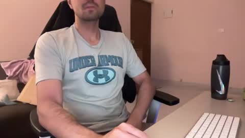 Snapshot of brownmeverick chatting on 07/12/26, 02:30 brownmeverick online show from 07/12/26, 02:30