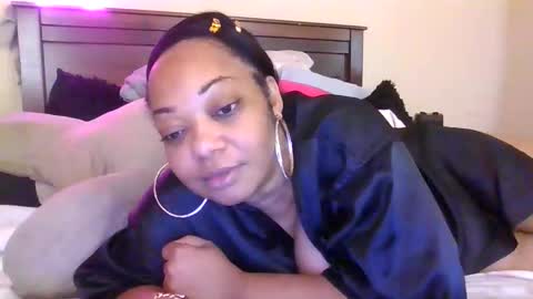 brownroundrenee online show from 11/01/25, 10:28