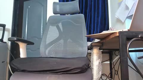 brownuncut3019 online show from 03/18/26, 05:49