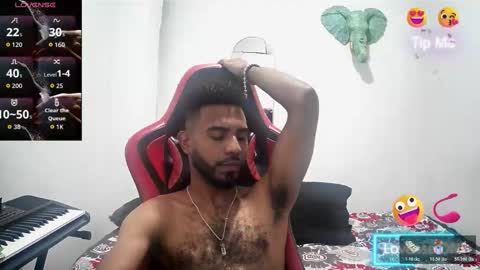 bruce_1111 online show from 11/13/25, 08:52