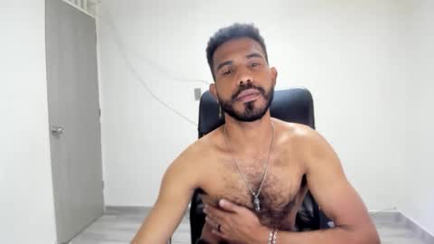 bruce_1111 online show from 04/16/26, 05:58