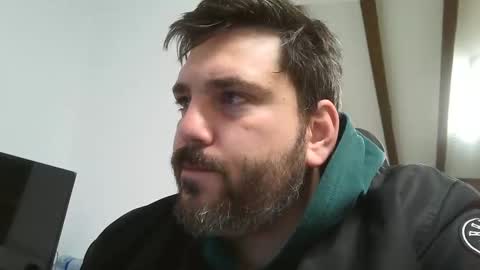 Snapshot of bruce_wayne34 chatting on 12/29/24, 06:14 Bruce Wayne online show from 12/29/24, 06:14