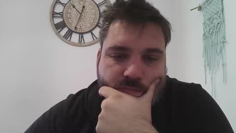 Snapshot of bruce_wayne34 chatting on 11/19/25, 09:31 Bruce Wayne online show from 11/19/25, 09:31