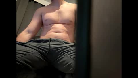 Snapshot of brucelogan80 chatting on 09/25/25, 11:41 brucelogan80 online show from 09/25/25, 11:41