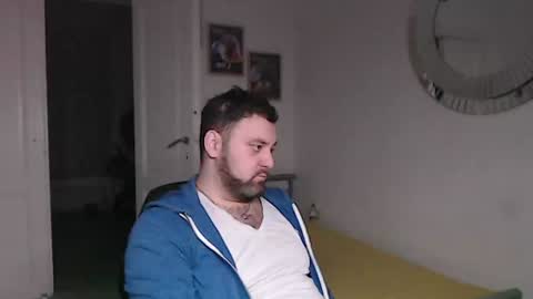 Snapshot of brucemf chatting on 01/04/25, 07:34 Bruce online show from 01/04/25, 07:34