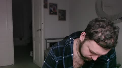 Snapshot of brucemf chatting on 01/17/25, 08:22 Bruce online show from 01/17/25, 08:22