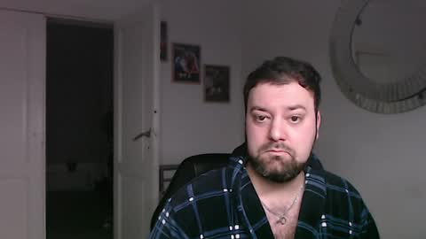 Snapshot of brucemf chatting on 01/18/25, 08:30 Bruce online show from 01/18/25, 08:30