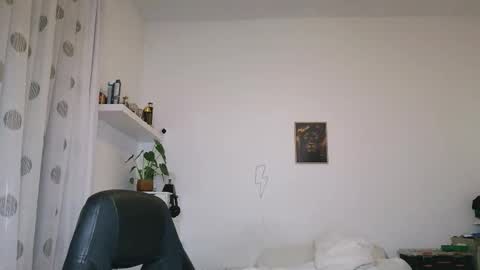 Bruce online show from 10/31/25, 06:31