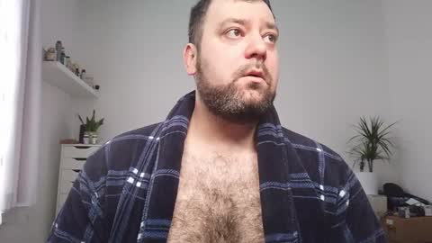 Bruce online show from 04/13/26, 05:46