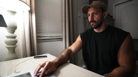 Snapshot of brucestryker chatting on 10/02/25, 12:06 onlyfans BRUCESTRYKER online show from 10/02/25, 12:06