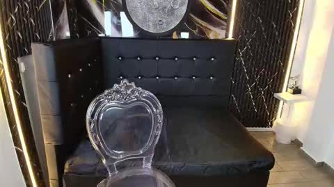 Bruja SCarlata online show from 11/08/25, 10:15