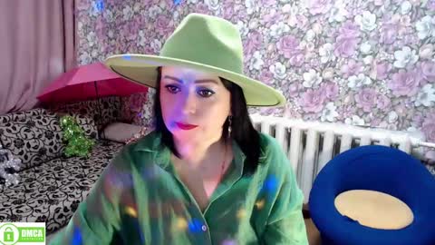 Julia online show from 12/28/24, 09:51