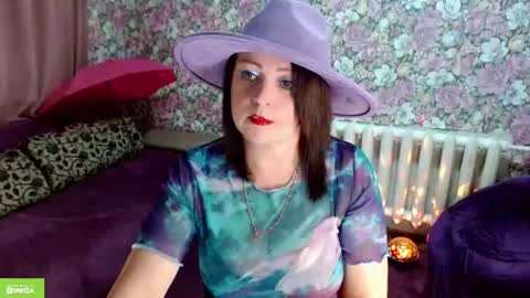 Julia online show from 06/24/26, 07:35