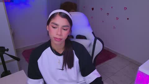 SARAH  online show from 02/24/26, 03:59