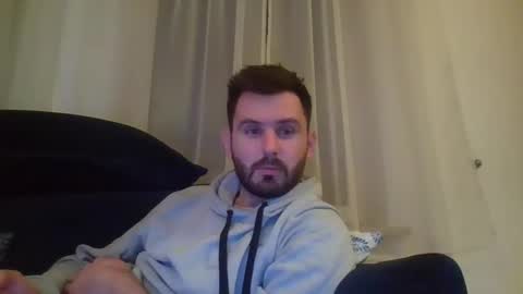 Snapshot of brunettewithbeard28 chatting on 02/22/25, 09:37 brunettewithbeard28 online show from 02/22/25, 09:37