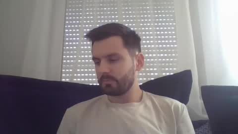 Snapshot of brunettewithbeard28 chatting on 03/01/25, 09:29 brunettewithbeard28 online show from 03/01/25, 09:29