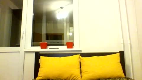 Snapshot of brunettgirl_ chatting on 12/12/24, 09:48 Ellis online show from 12/12/24, 09:48