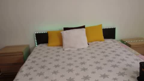 Snapshot of brunettgirl_ chatting on 12/28/24, 09:09 Ellis online show from 12/28/24, 09:09