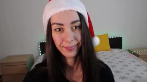 Snapshot of brunettgirl_ chatting on 12/29/24, 09:28 Ellis online show from 12/29/24, 09:28