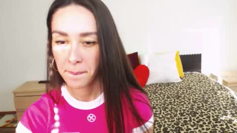 Snapshot of brunettgirl_ chatting on 01/19/25, 10:50 Ellis online show from 01/19/25, 10:50