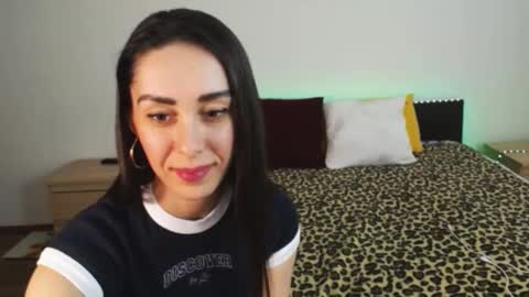 Snapshot of brunettgirl_ chatting on 01/21/25, 09:24 Ellis online show from 01/21/25, 09:24