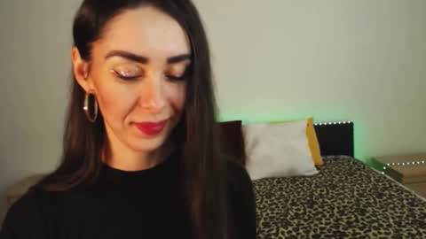 Snapshot of brunettgirl_ chatting on 01/25/25, 07:06 Ellis online show from 01/25/25, 07:06