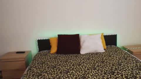 Snapshot of brunettgirl_ chatting on 01/26/25, 07:10 Ellis online show from 01/26/25, 07:10