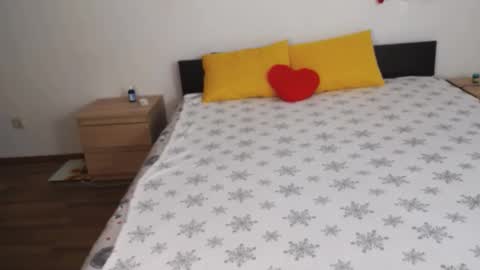 Snapshot of brunettgirl_ chatting on 02/21/25, 04:37 Ellis online show from 02/21/25, 04:37