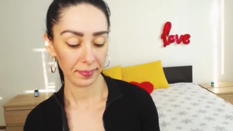 Snapshot of brunettgirl_ chatting on 02/22/25, 07:12 Ellis online show from 02/22/25, 07:12