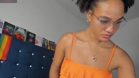 brunettjhelen online show from 10/10/25, 05:28