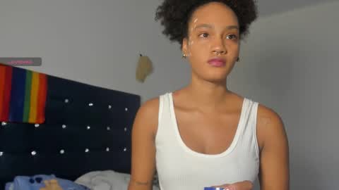 brunettjhelen online show from 10/21/25, 08:42