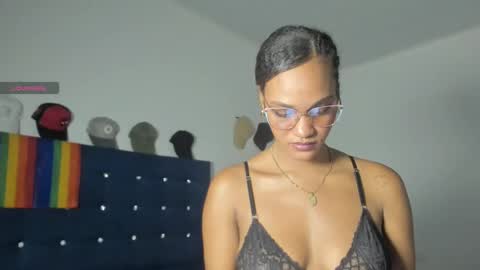 brunettjhelen online show from 11/08/25, 03:50