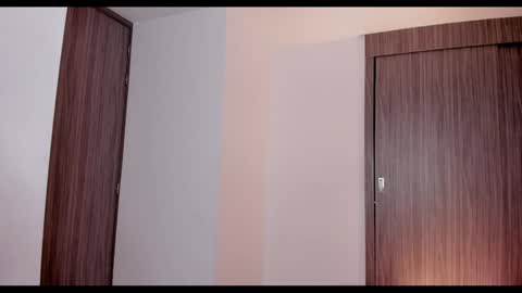 Snapshot of brunnahart chatting on 12/17/24, 01:07     online show from 12/17/24, 01:07