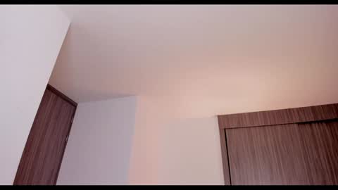 Snapshot of brunnahart chatting on 12/17/24, 05:15     online show from 12/17/24, 05:15