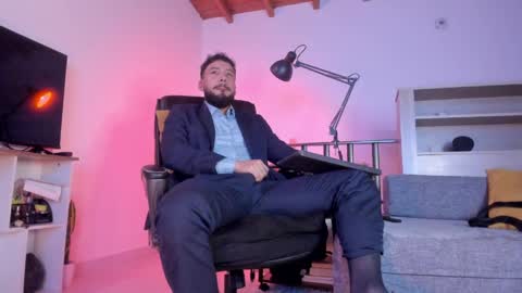 Andres Suarez online show from 04/11/26, 12:15