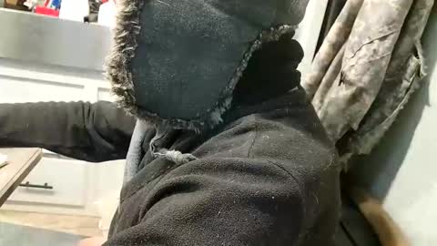 Snapshot of brushsquach chatting on 12/20/25, 06:48 Steve... aka SkinnieDippin aka TimberTramp online show from 12/20/25, 06:48