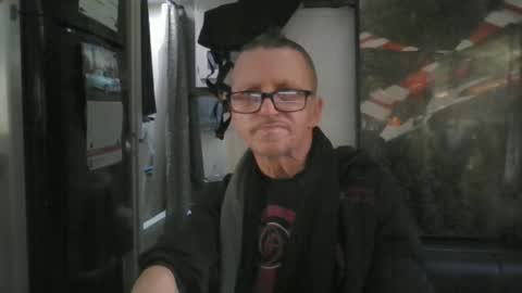 Steve... aka SkinnieDippin aka TimberTramp online show from 01/18/26, 08:12