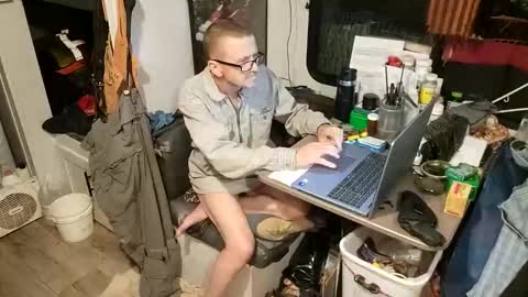 Steve... aka SkinnieDippin aka TimberTramp online show from 03/17/26, 05:11