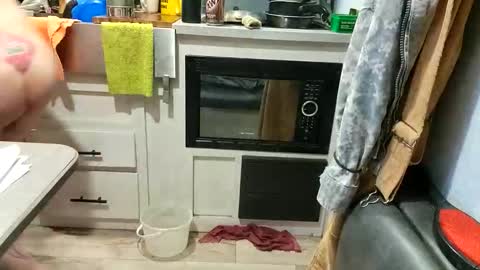 Steve... aka SkinnieDippin aka TimberTramp online show from 03/31/26, 04:24