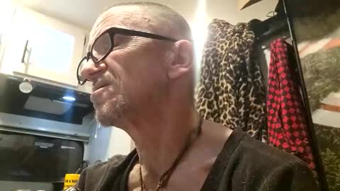 Steve... aka SkinnieDippin aka TimberTramp online show from 04/16/26, 12:06