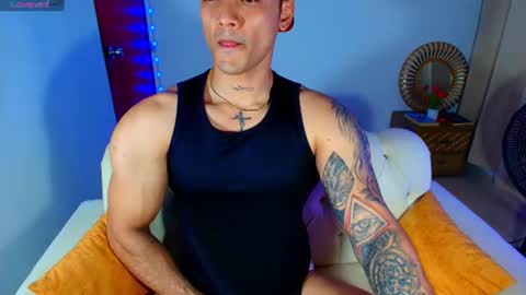 Snapshot of bryan_boy_ chatting on 06/14/26, 01:58 bryan online show from 06/14/26, 01:58