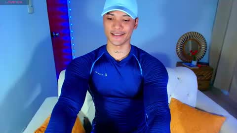 Snapshot of bryan_boy_ chatting on 06/20/26, 01:52 bryan online show from 06/20/26, 01:52