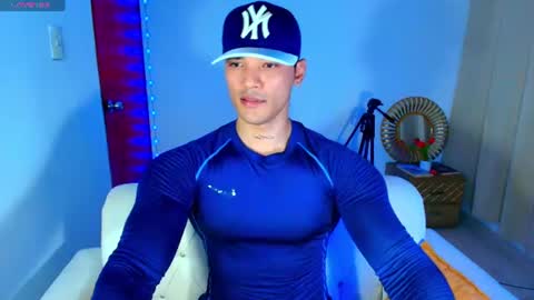 Snapshot of bryan_boy_ chatting on 06/23/26, 01:47 bryan online show from 06/23/26, 01:47