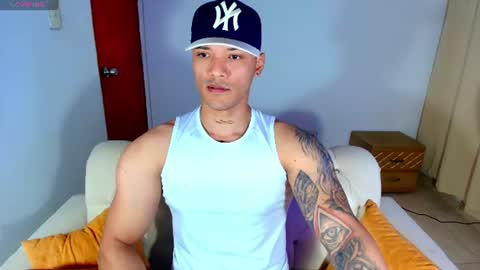 Snapshot of bryan_boy_ chatting on 07/30/26, 01:48 bryan online show from 07/30/26, 01:48