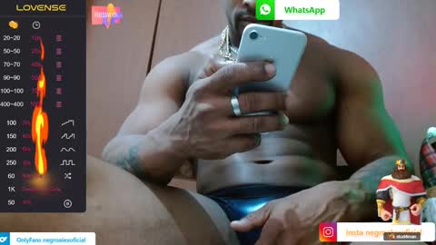 Snapshot of bryan_colen chatting on 02/22/25, 07:03 Enjoy the best muscle straws online show from 02/22/25, 07:03
