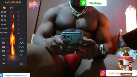 Snapshot of bryan_colen chatting on 02/23/25, 11:14 Enjoy the best muscle straws online show from 02/23/25, 11:14