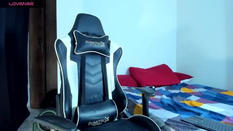 bryan_oficials online show from 09/19/25, 05:20