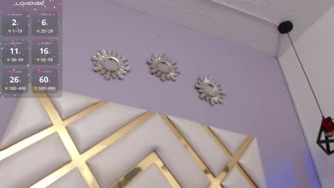 Snapshot of bryananders chatting on 11/11/25, 05:24 Becky Anders online show from 11/11/25, 05:24