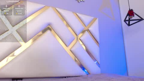 Snapshot of bryananders chatting on 11/20/25, 05:23 Becky Anders online show from 11/20/25, 05:23